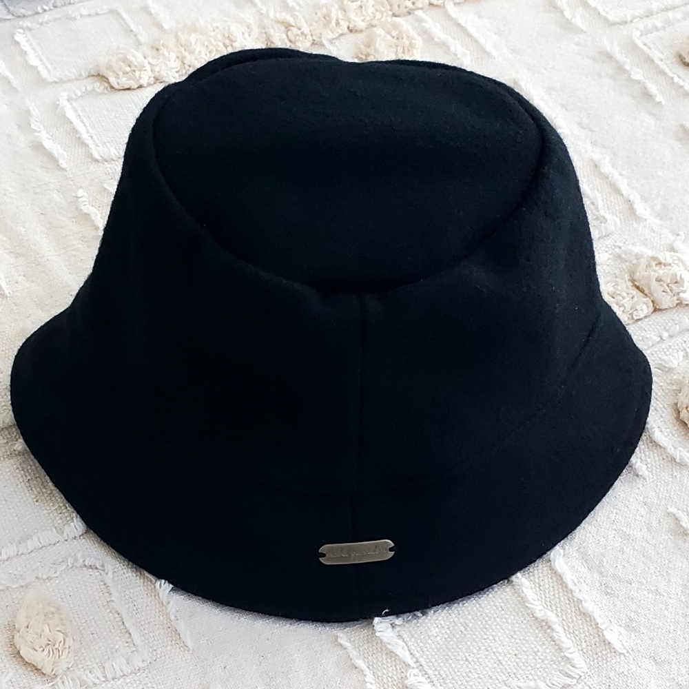 Isabel Garreton Kid's Black Winter 80% Wool Bucket Hat, Large, LIKE NEW!